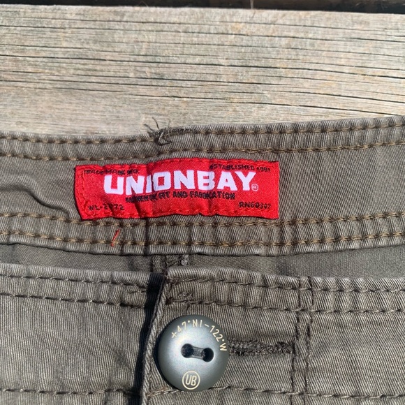 Men’s Unionbay Utility Cargo Shorts Size 38 – Stretch Cotton - Picture 4 of 7